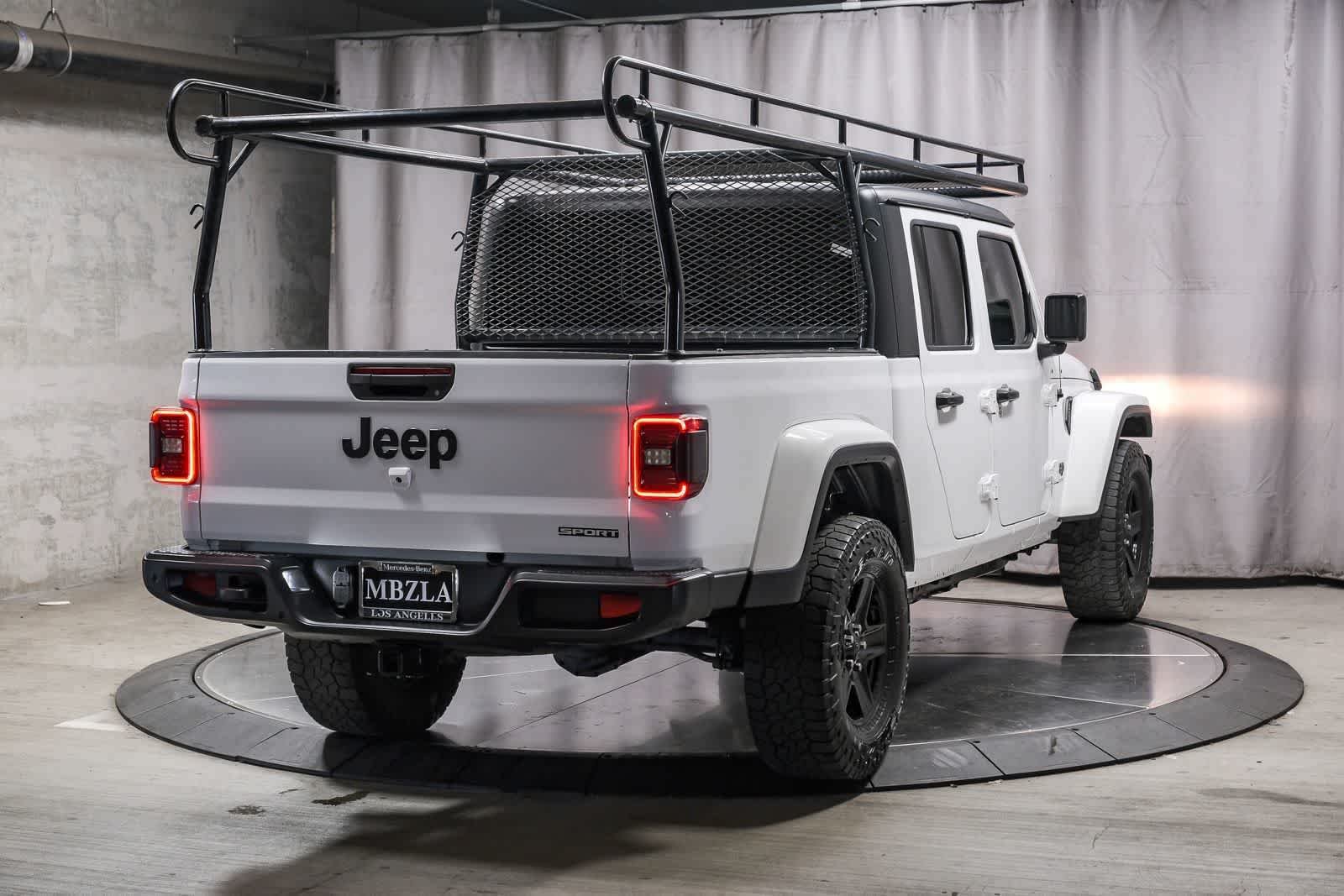 Used 2021 Bright White Clearcoat Jeep Sport S image 4