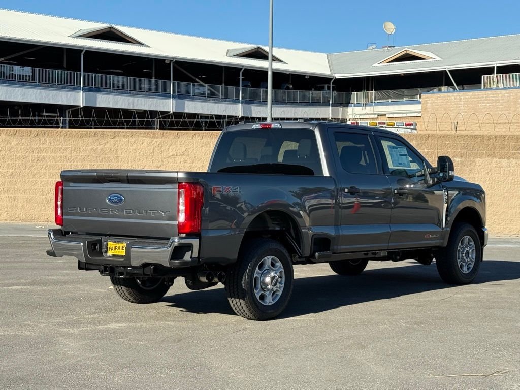 2026 Ford F-250 Super Duty XLT - Photo 3