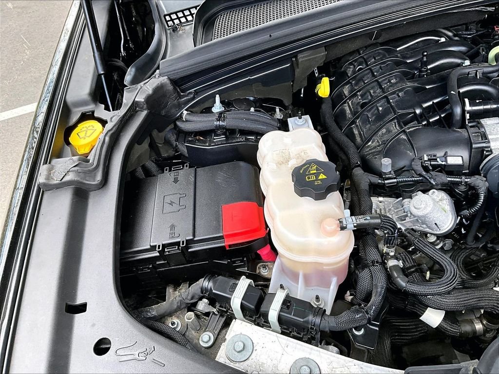 Used 2023 Black Jeep Limited image 31