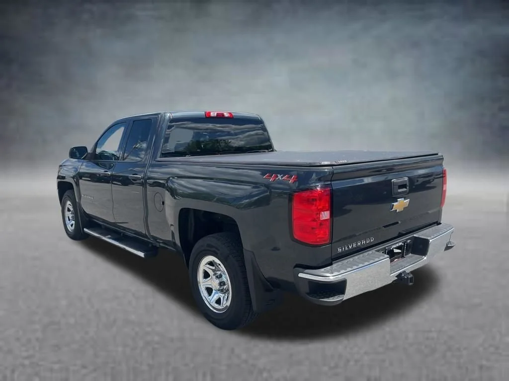 Used 2018 GRAPHITE METALLIC Chevrolet LS image 3