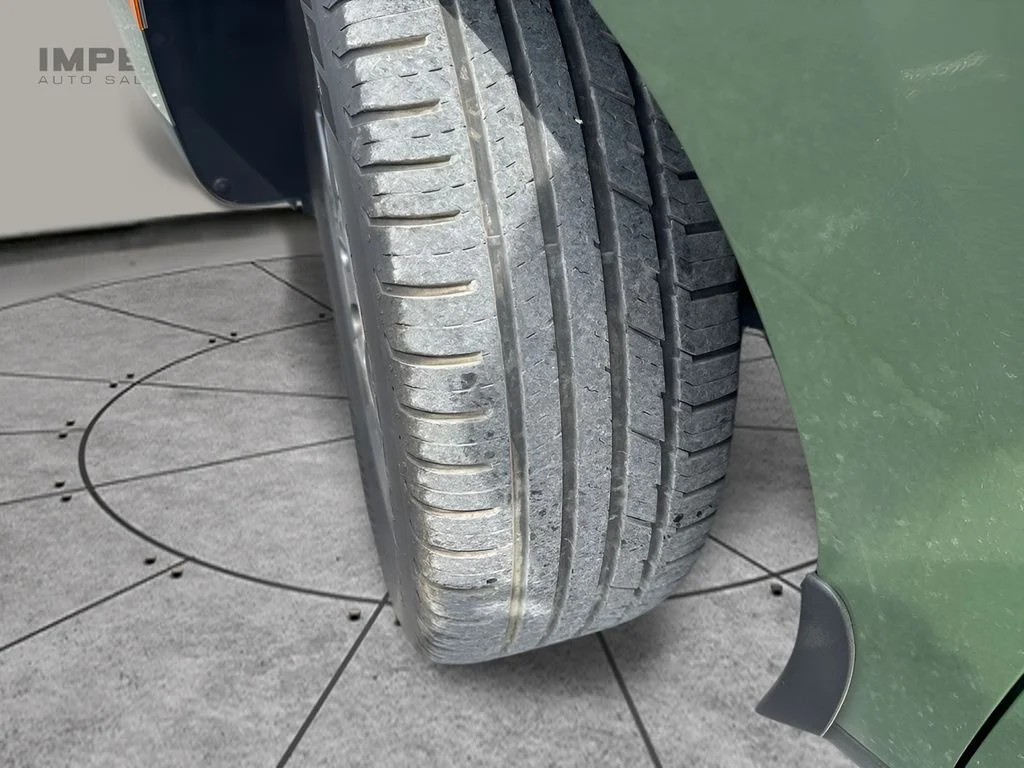 Used 2020 Green Kia EX image 33