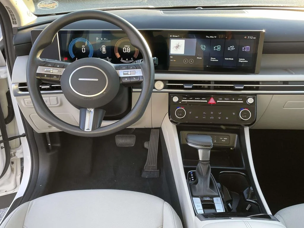 Certified Used 2025 Serenity White Pearl Hyundai SEL image 4