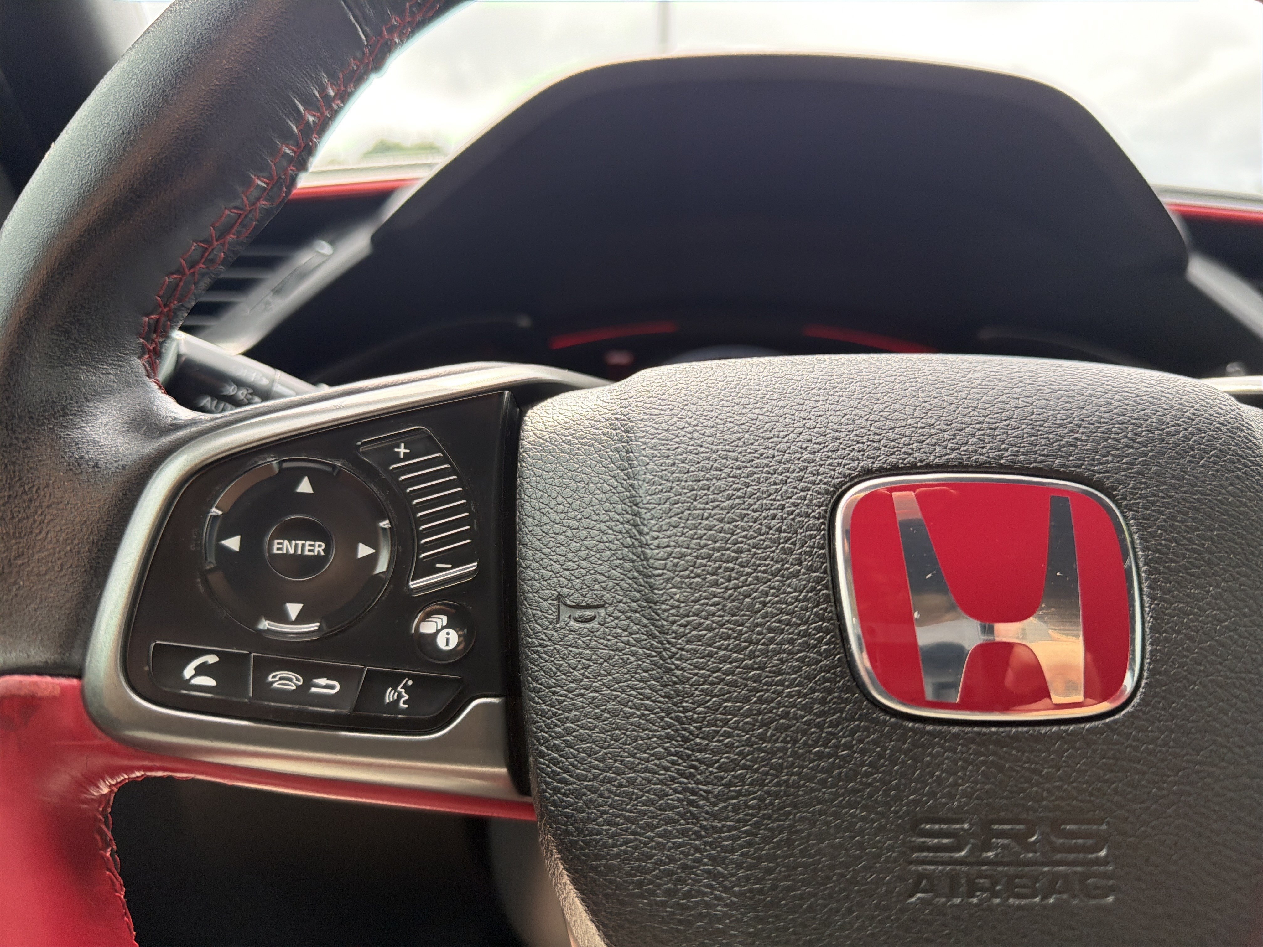 Used 2017 Crystal Black Pearl Honda Type R Touring image 8