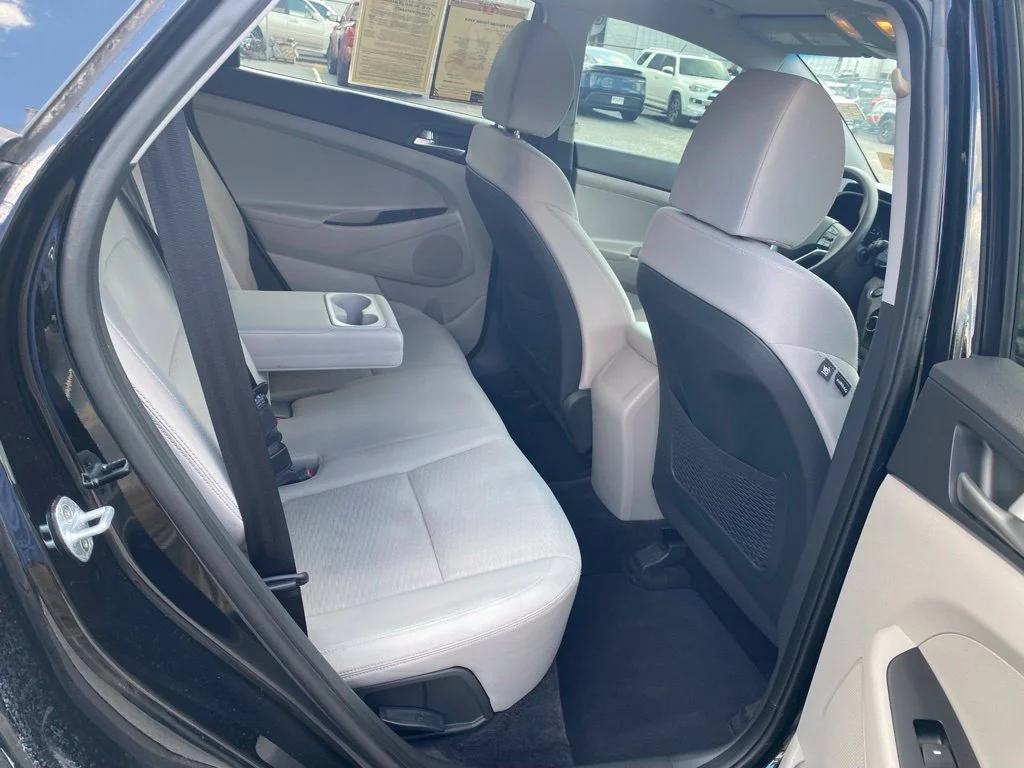 Used 2019 Black Hyundai Value image 16