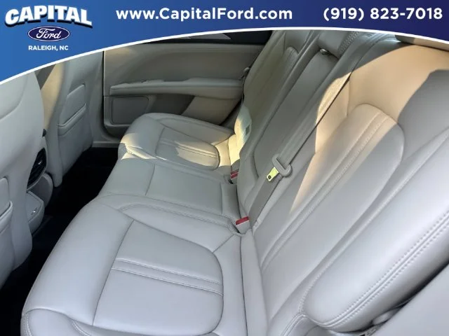 Used 2017 Gold Lincoln Premiere image 18