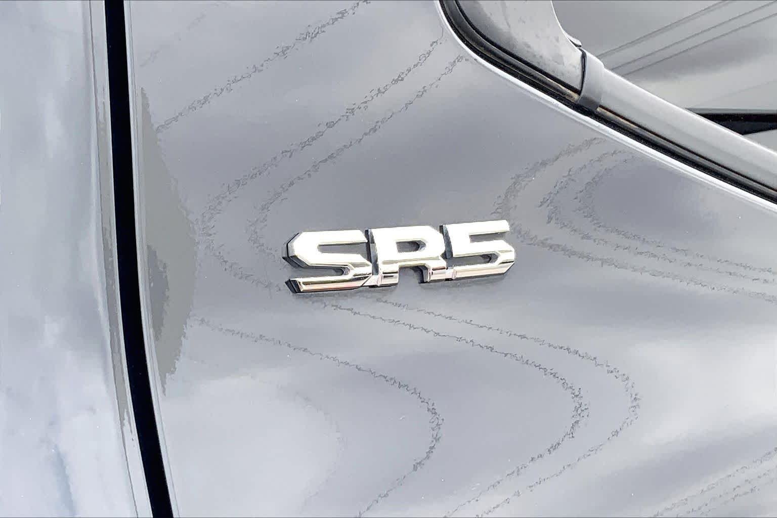 Used 2024 Midnight Black Metallic Toyota SR5 image 31