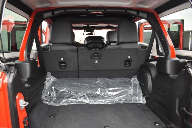New 2026 Firecracker Red Clear-Coat Exterior Paint Jeep Rubicon X image 7