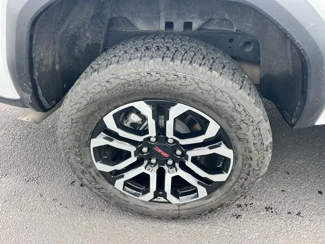 Used 2025 White GMC AT4 image 7