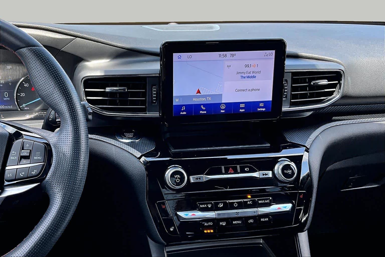 Used 2022 Agate Black Metallic Ford ST-Line image 7