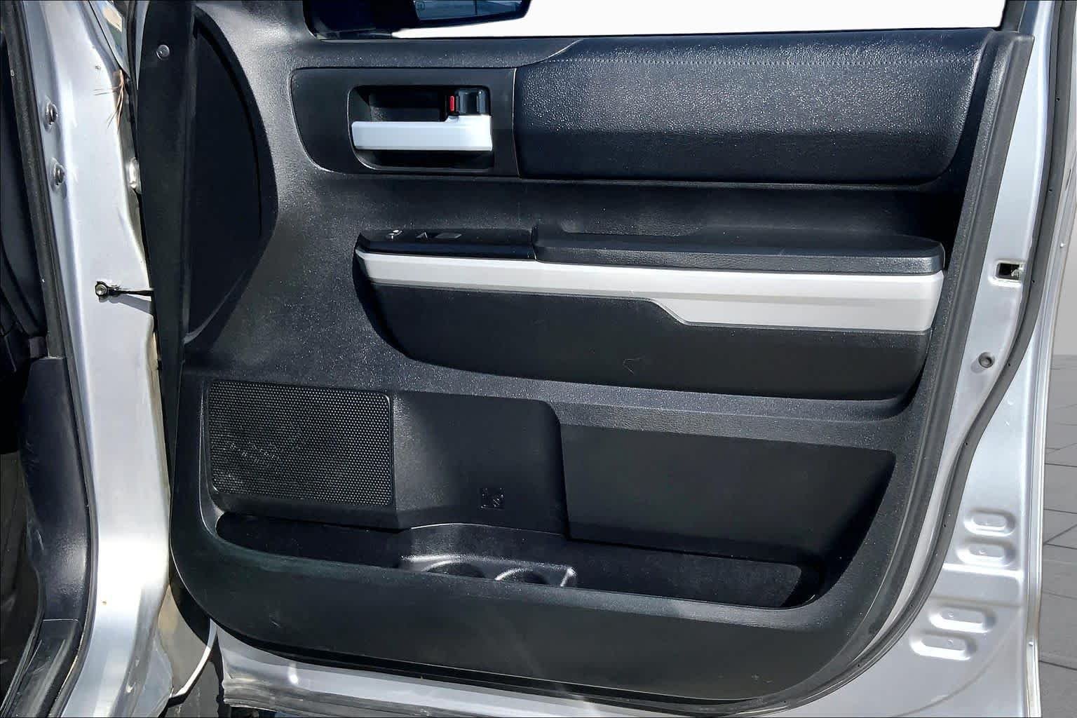 Used 2019 Silver Sky Metallic Toyota SR5 image 22