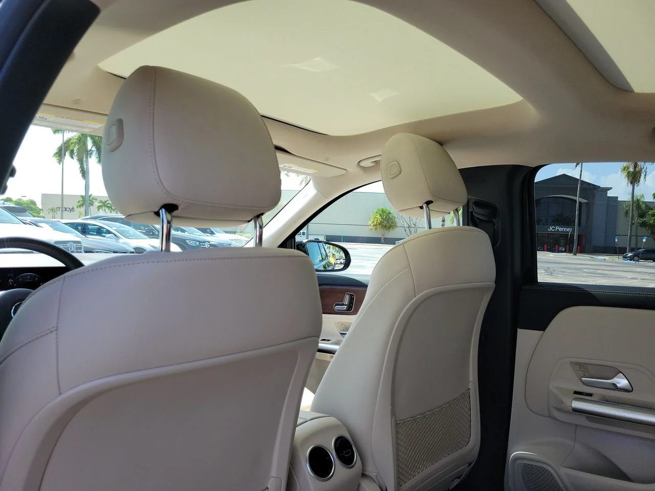 Certified Used 2023 Black Mercedes-Benz GLA 250 image 11