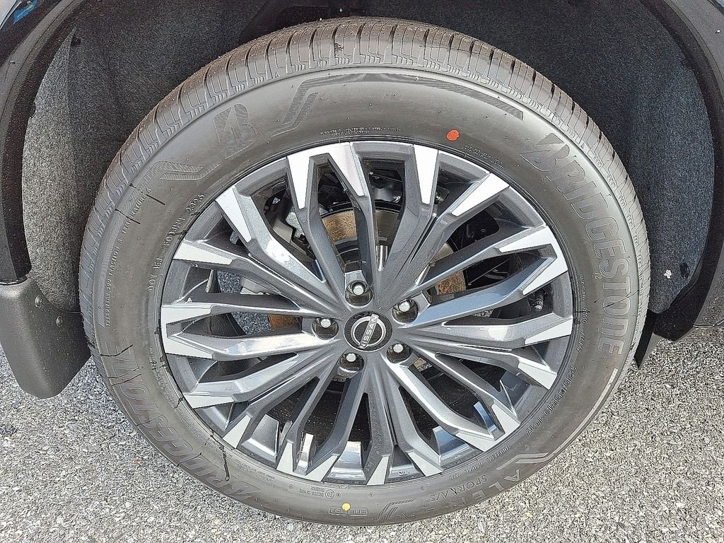 New 2026 Champagne Silver Metallic Nissan Platinum image 5
