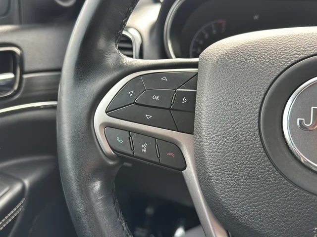 Used 2021 Gray Jeep Limited image 16