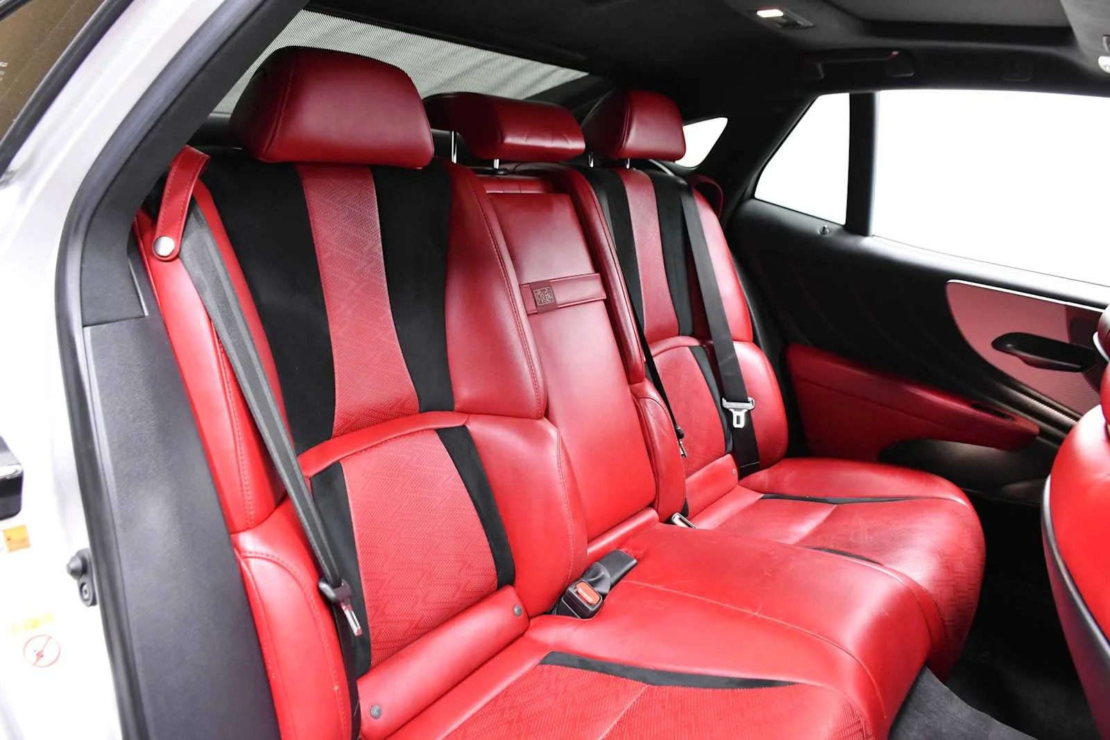 Used 2018 Liquid Platinum Lexus  image 26