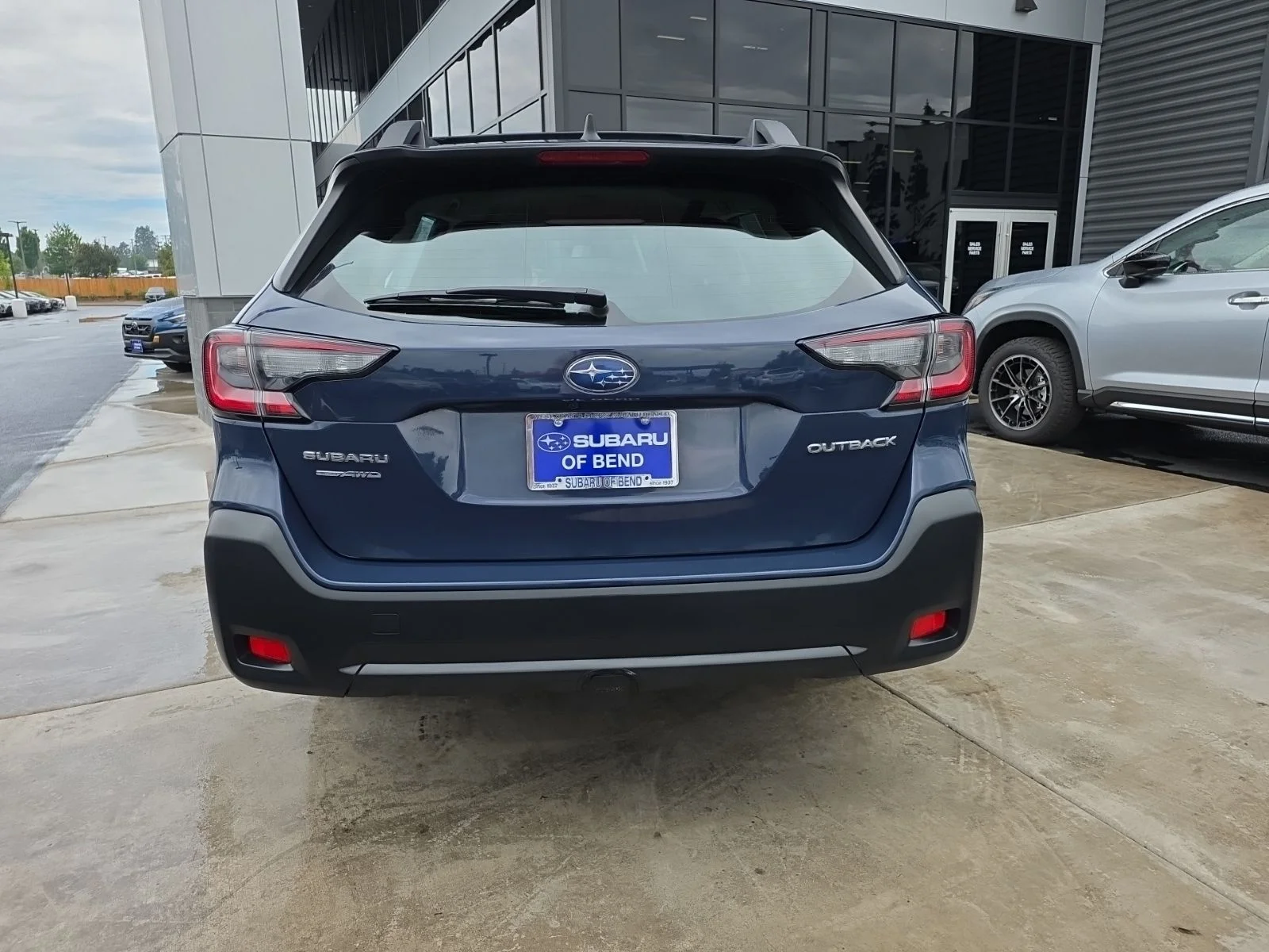 Used 2023 Cosmic Blue Subaru 2.5i image 6