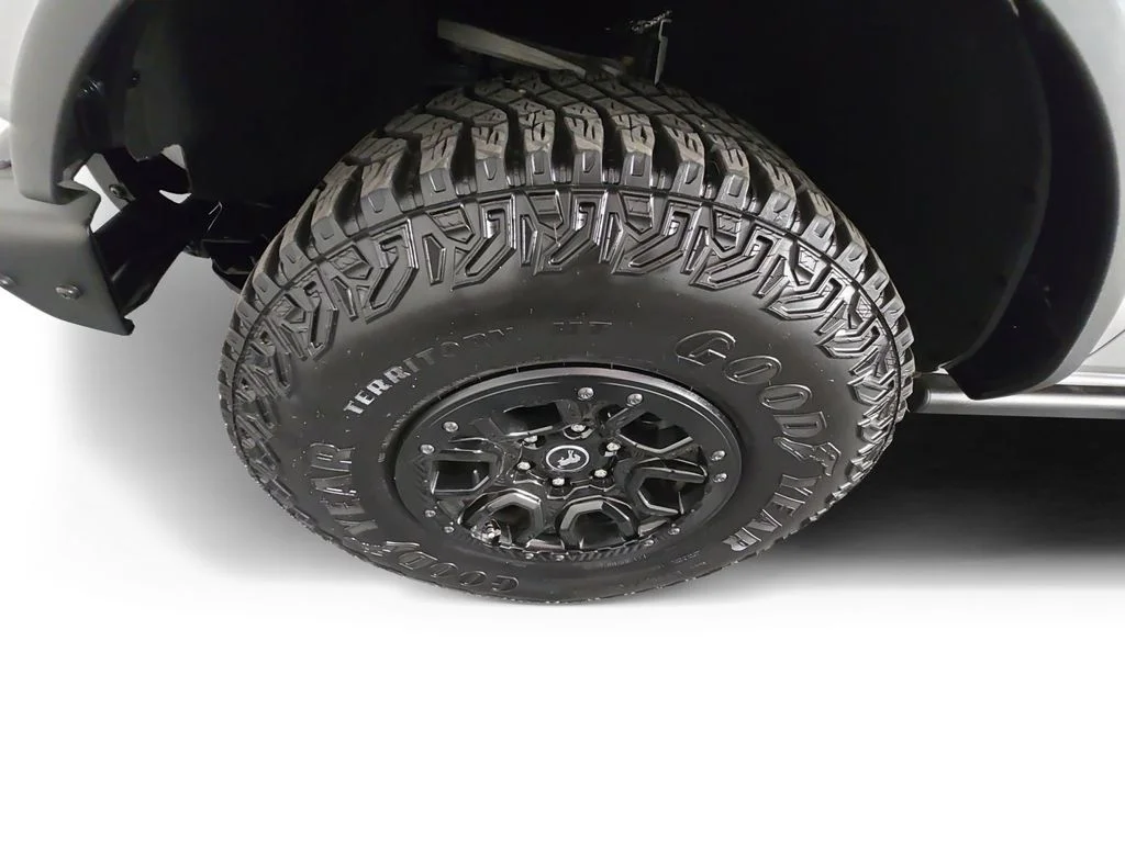 Used 2024 White Ford Wildtrak image 14