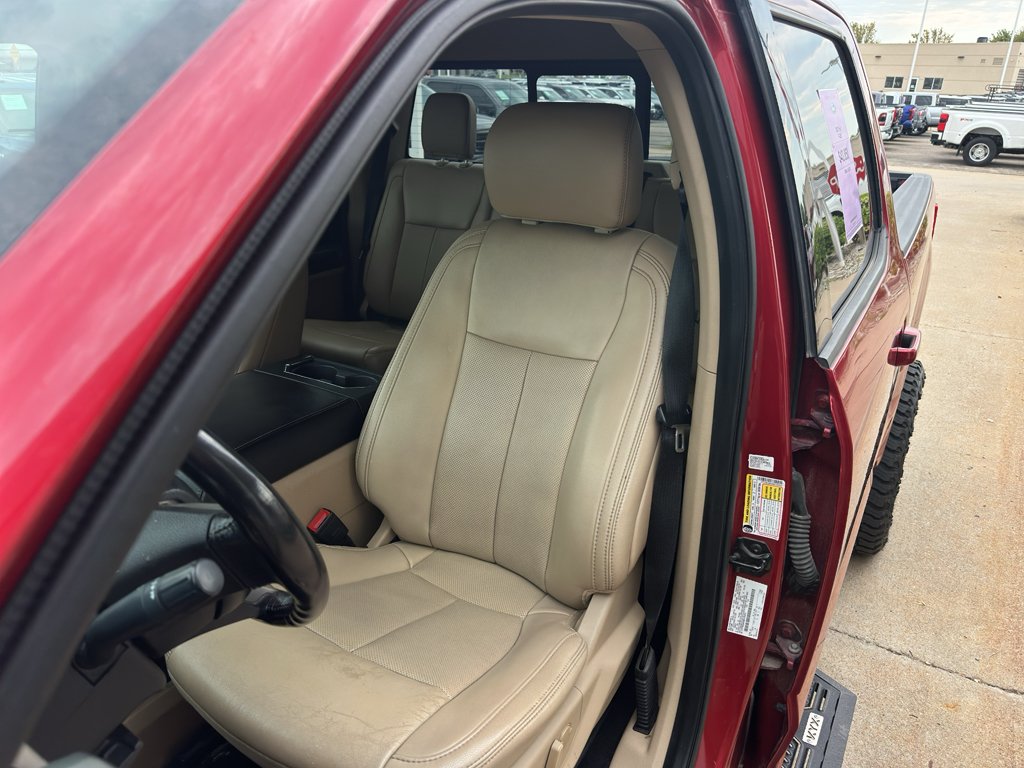 Used 2021 Rapid Red Metallic Tinted Clearcoat Ford LARIAT image 29