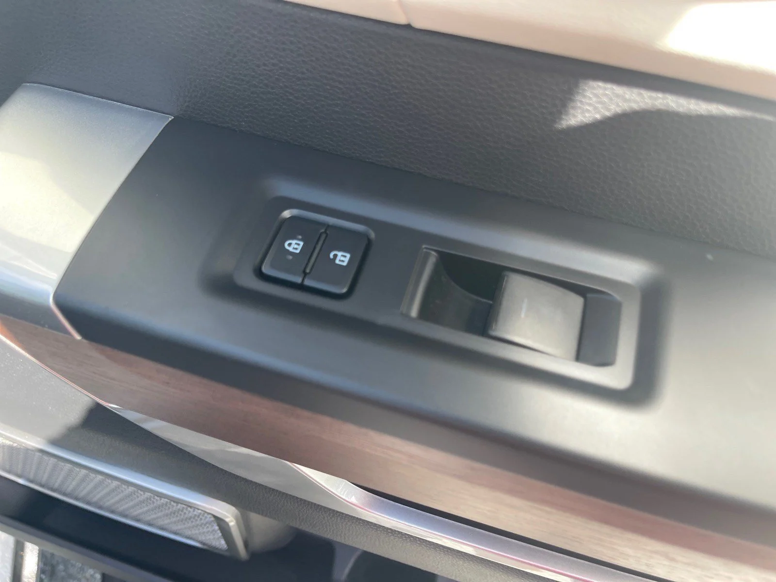 Used 2022 Magnetic Gray Metallic Toyota Capstone Hybrid image 19
