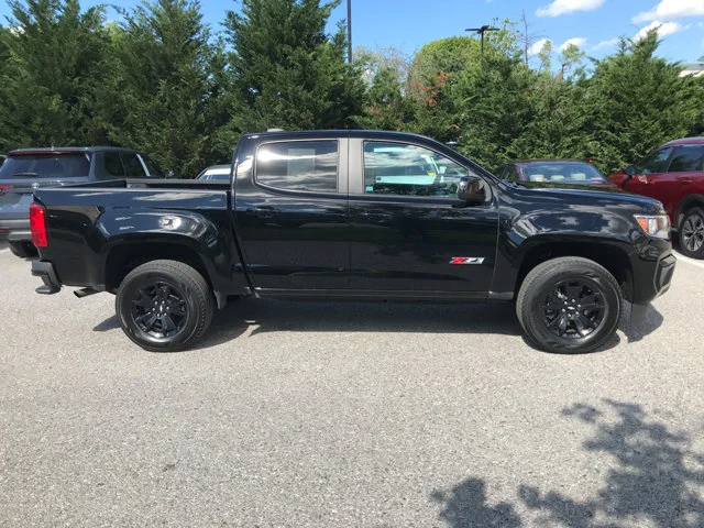 Used 2022 Black Chevrolet 4WD Z71 image 8