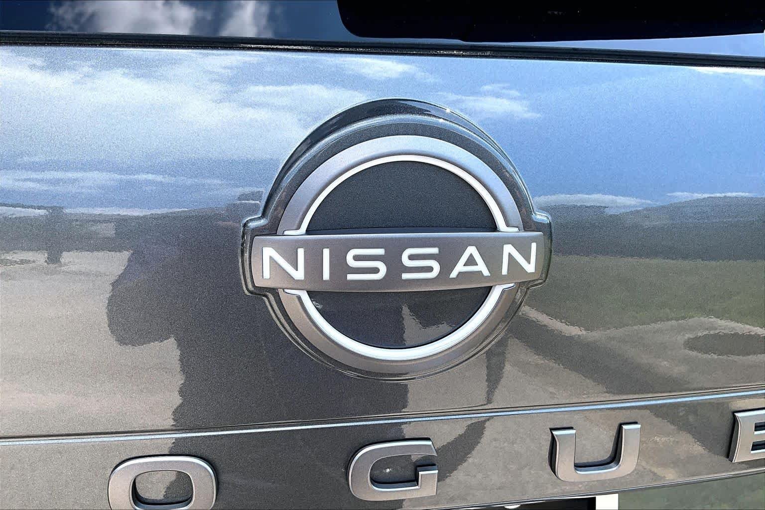 New 2026 Gun Metallic Nissan SV image 8