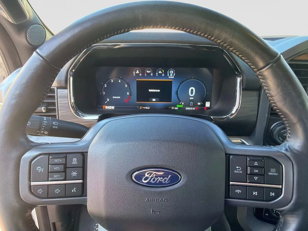 Used 2024 Star White Ford Lariat image 27