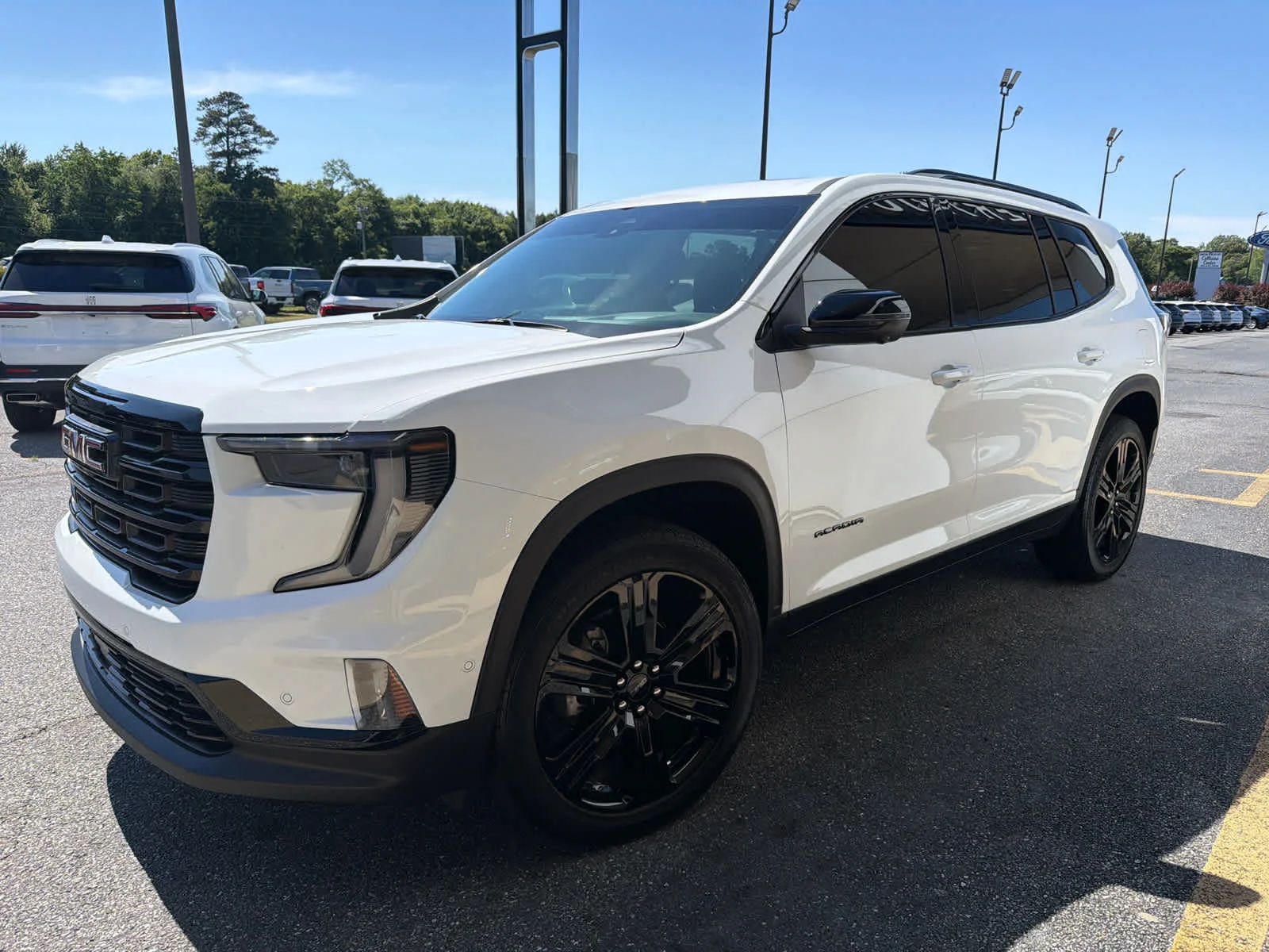 2025 GMC Acadia Elevation AWD's photo