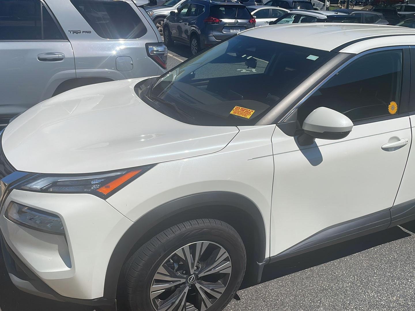 Used 2023 Pearl White Tricoat Nissan SV image 2