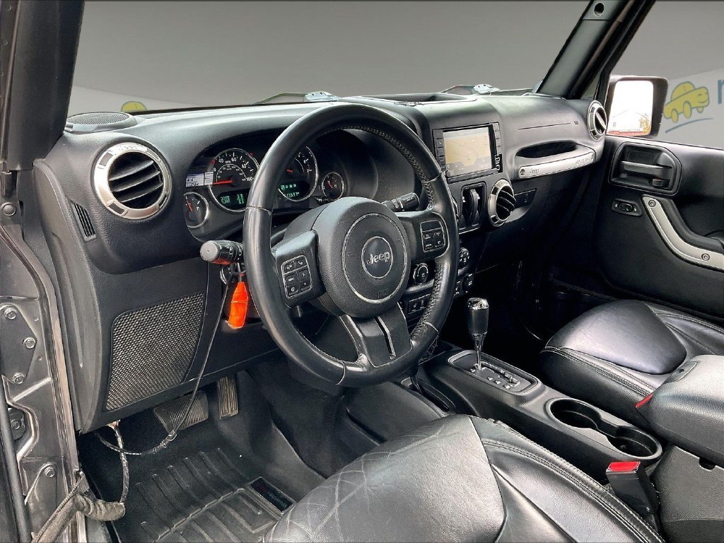 Used 2017 Granite Crystal Metallic Clearcoat Jeep Sahara image 8