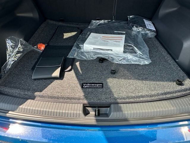New 2026 Mountain  Lake Blue Metallic Volkswagen 2.0T SEL Premium R-Line image 15