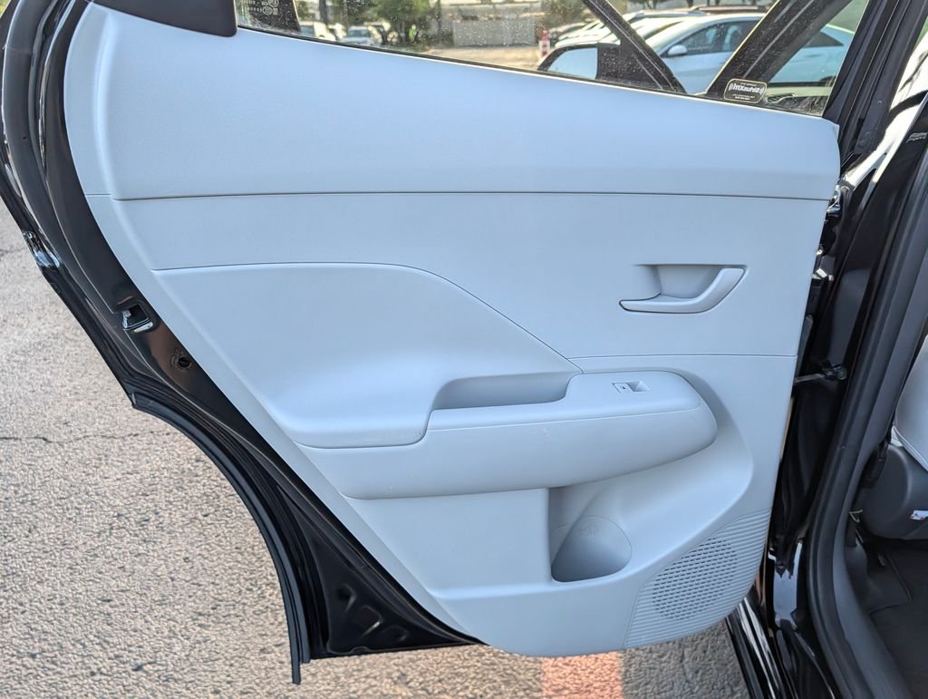 2024 Hyundai Kona EV SEL - Photo 15