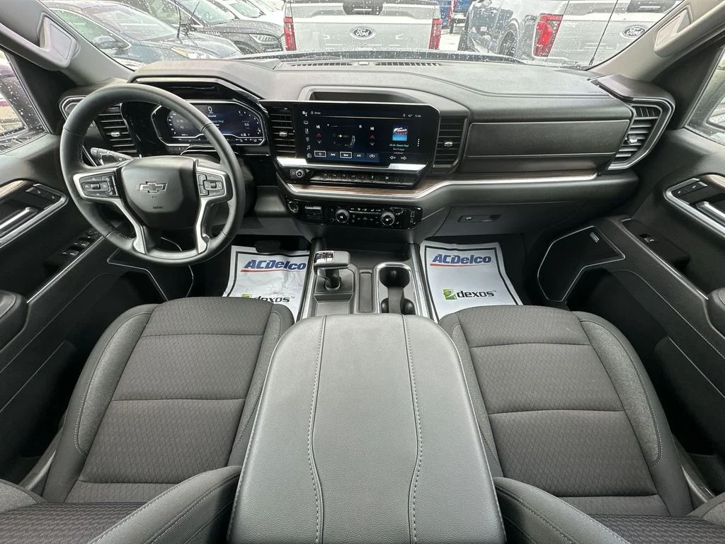 Used 2025 Gray Chevrolet RST image 20