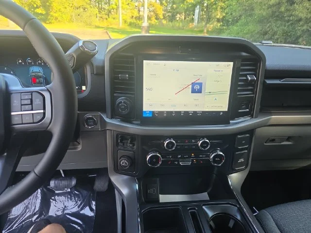 New 2026 Oxford White Ford XLT image 49