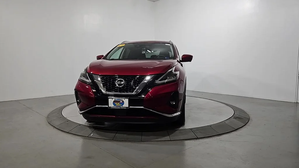 Used 2021 Scarlet Nissan Platinum image 9