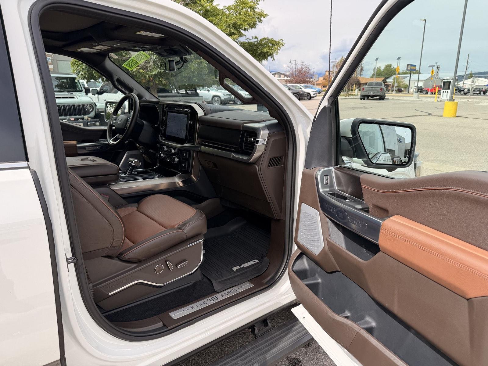 Used 2025 Star White Metallic Tri-Coat/Marsh Gray Ford King Ranch image 14