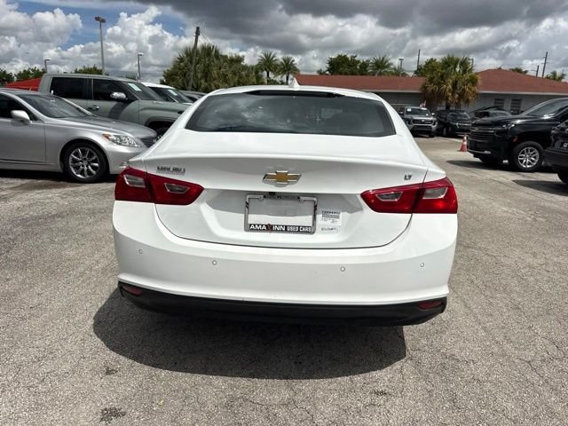 Used 2025 White Chevrolet LT image 4