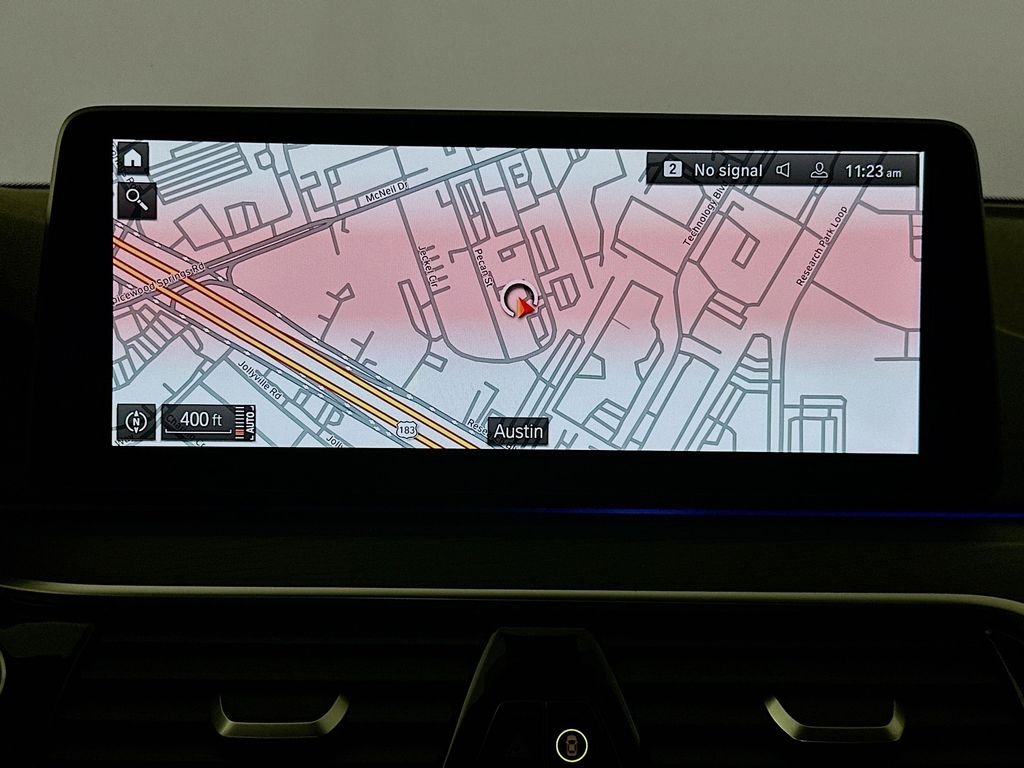Used 2021 Black Sapphire Metallic BMW 540i image 13