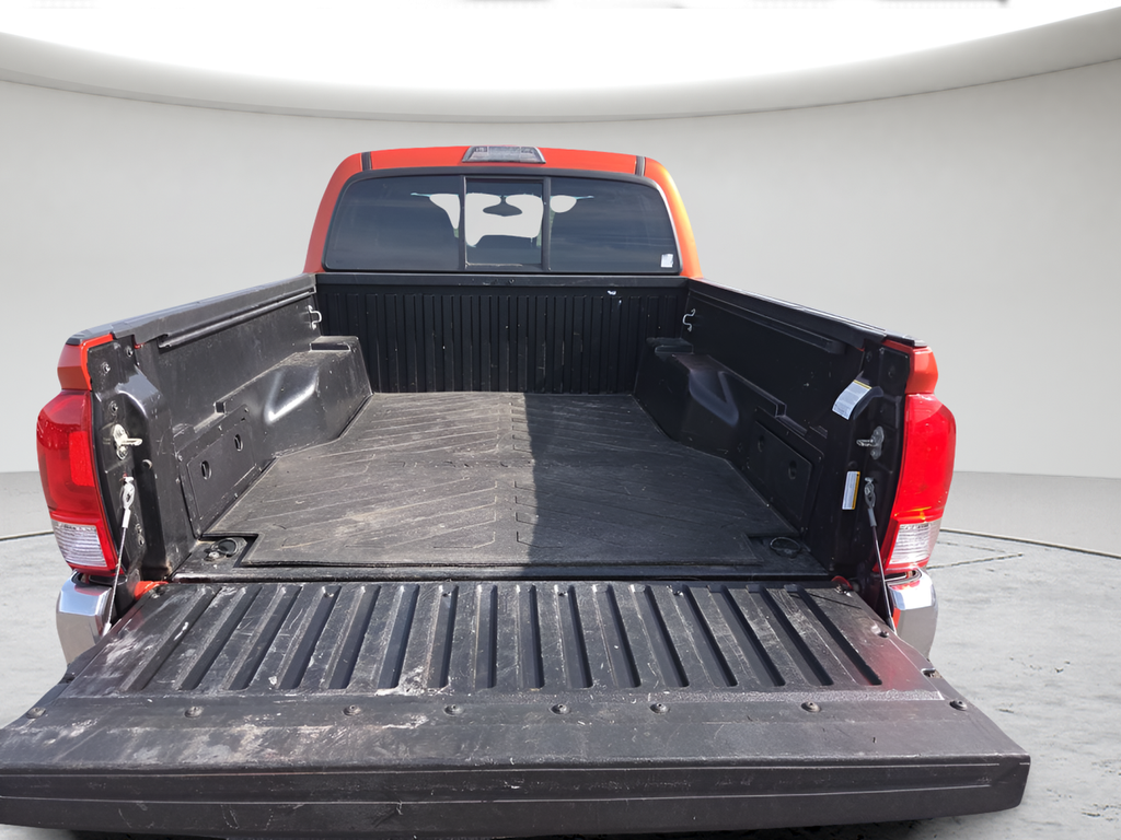 Used 2017 Red Toyota SR5 image 22
