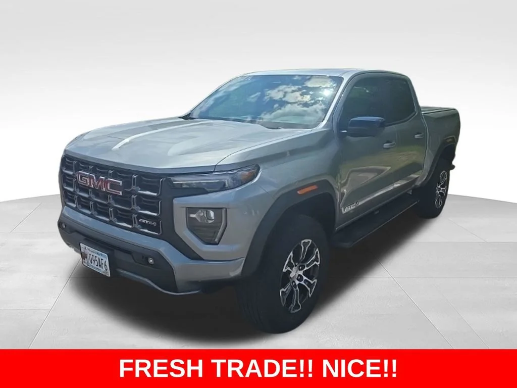 2024 GMC Canyon 4WD AT4 Crew Cab Short Box's photo