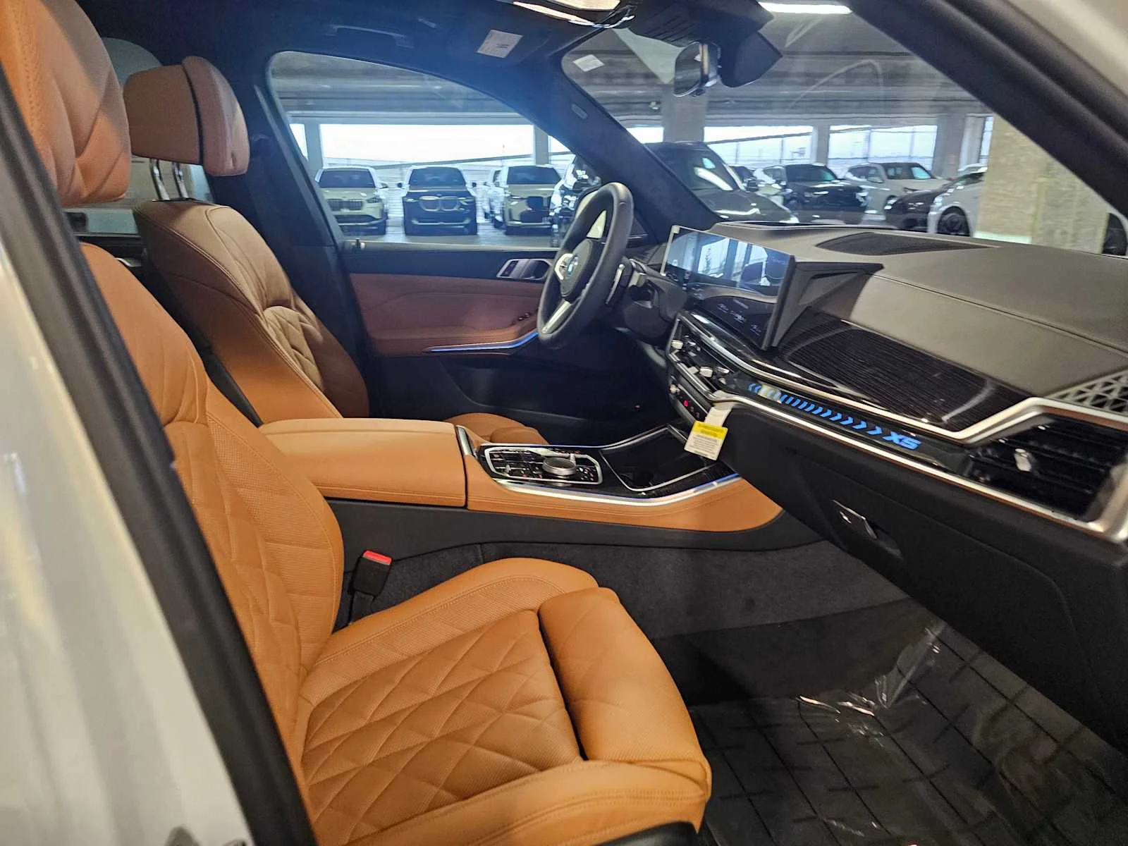 New 2026 Mineral White Metallic BMW xDrive50e image 43