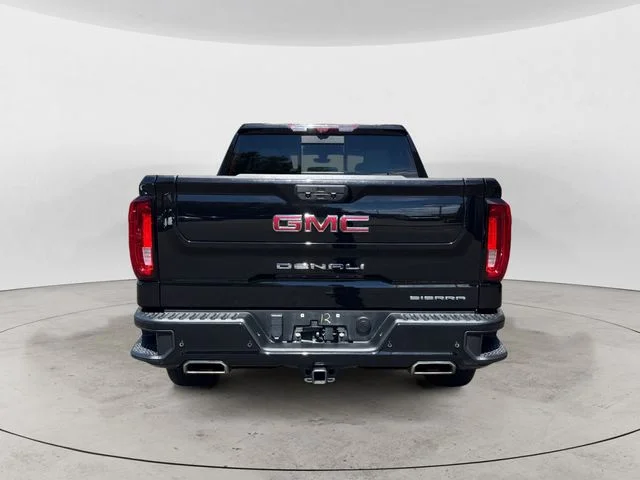 Used 2022 Black GMC Denali image 6