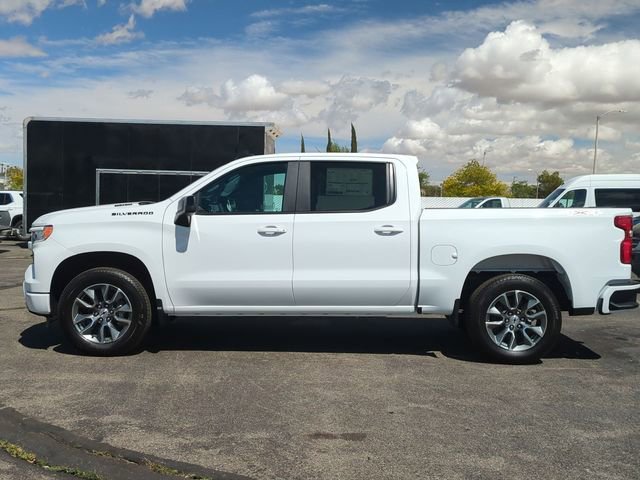 New 2026 Summit White Chevrolet RST image 5