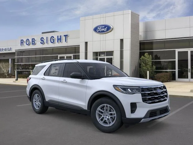 New 2026 Space White Metallic Ford Active image 7