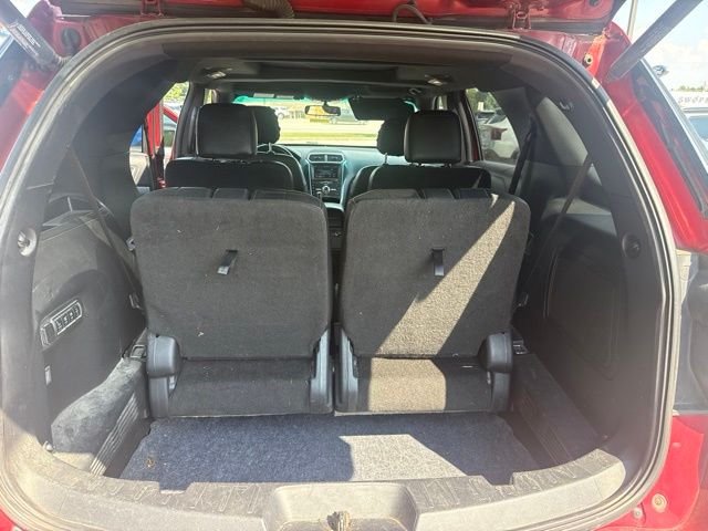 Used 2016 Red Ford Sport image 28