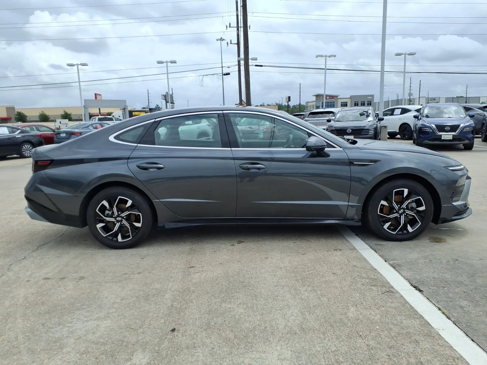 2025 Hyundai Sonata SEL - 3