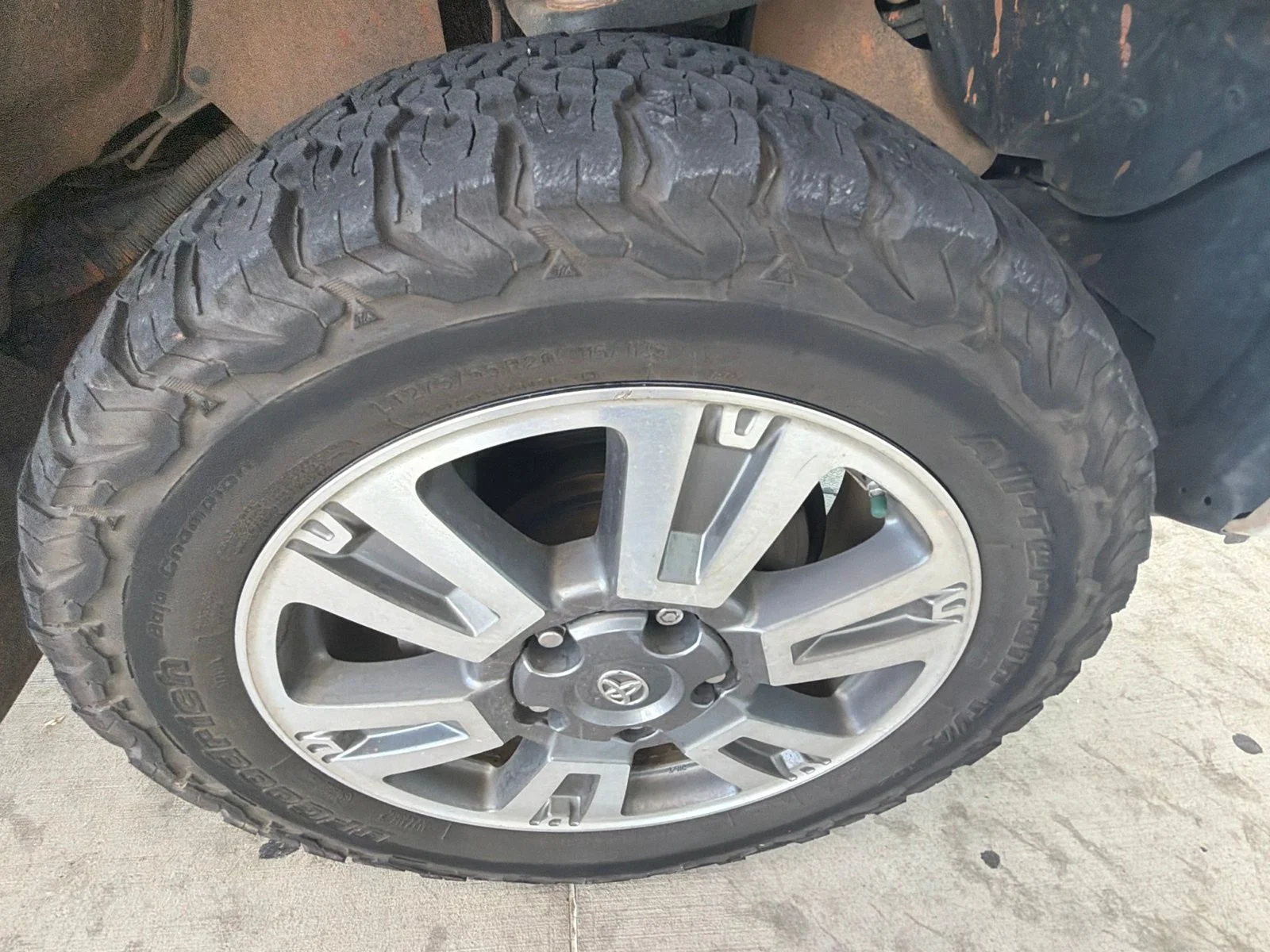Used 2020 White Toyota Platinum image 34
