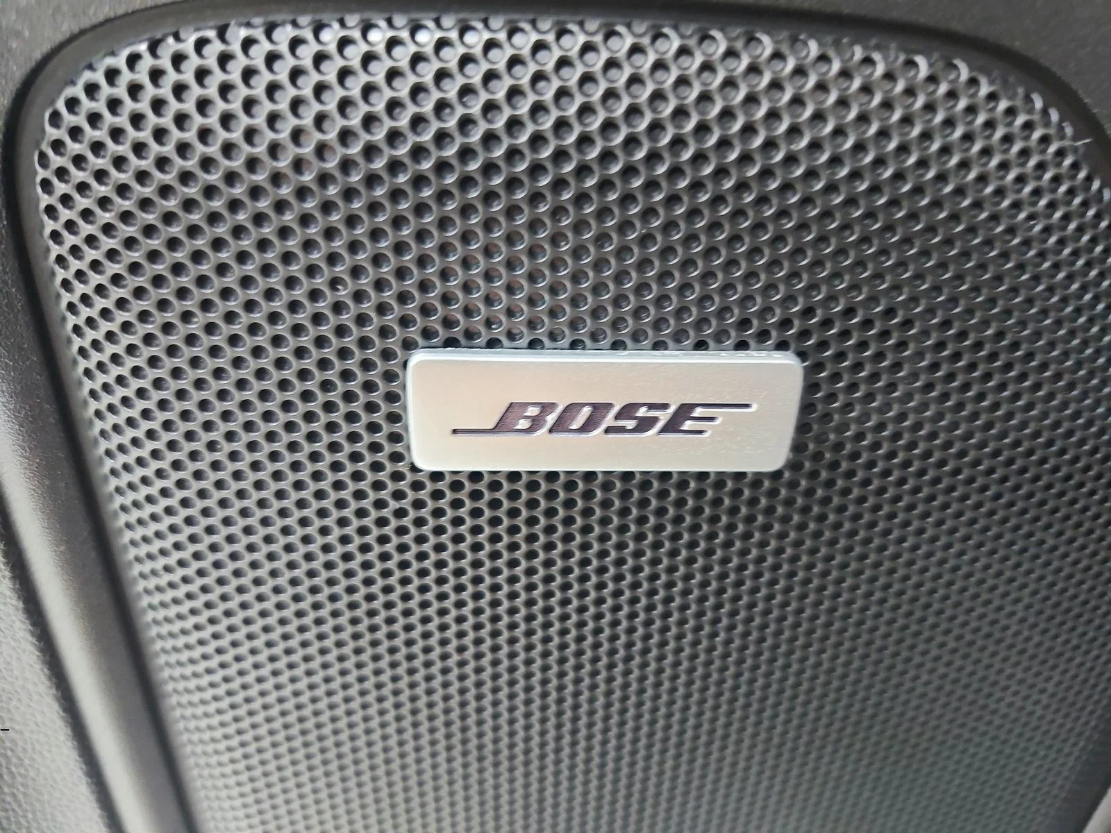 Used 2022  GMC AT4 image 38