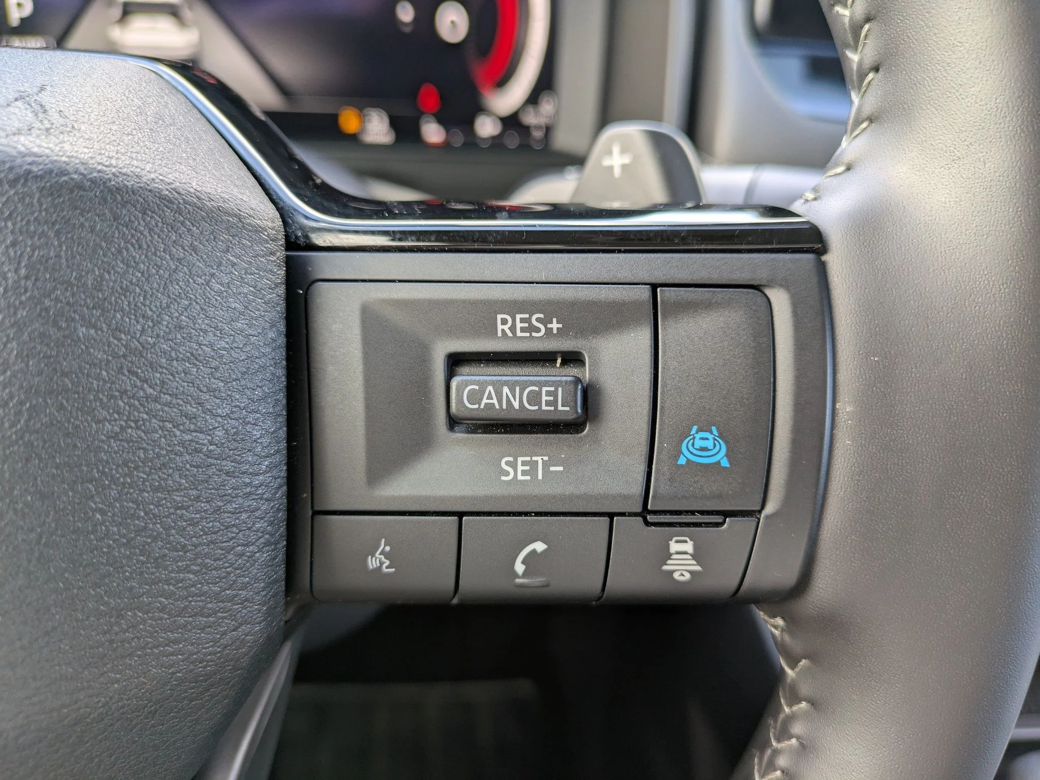 Certified Used 2026 Super Black Nissan SL image 27