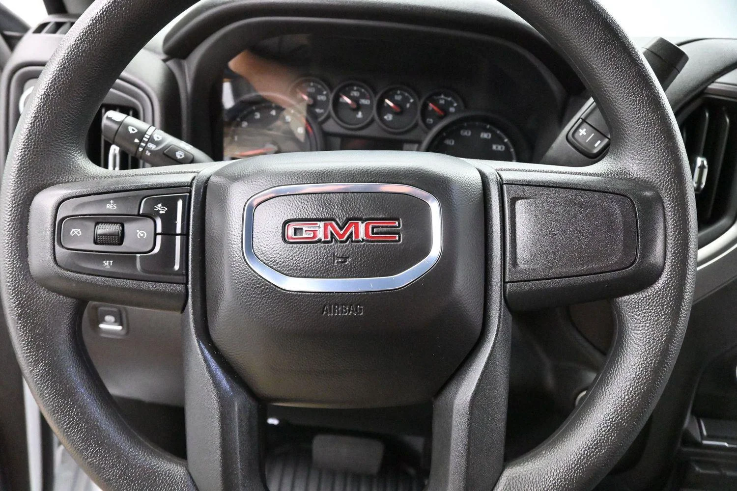 Used 2025 Summit White GMC Pro image 17