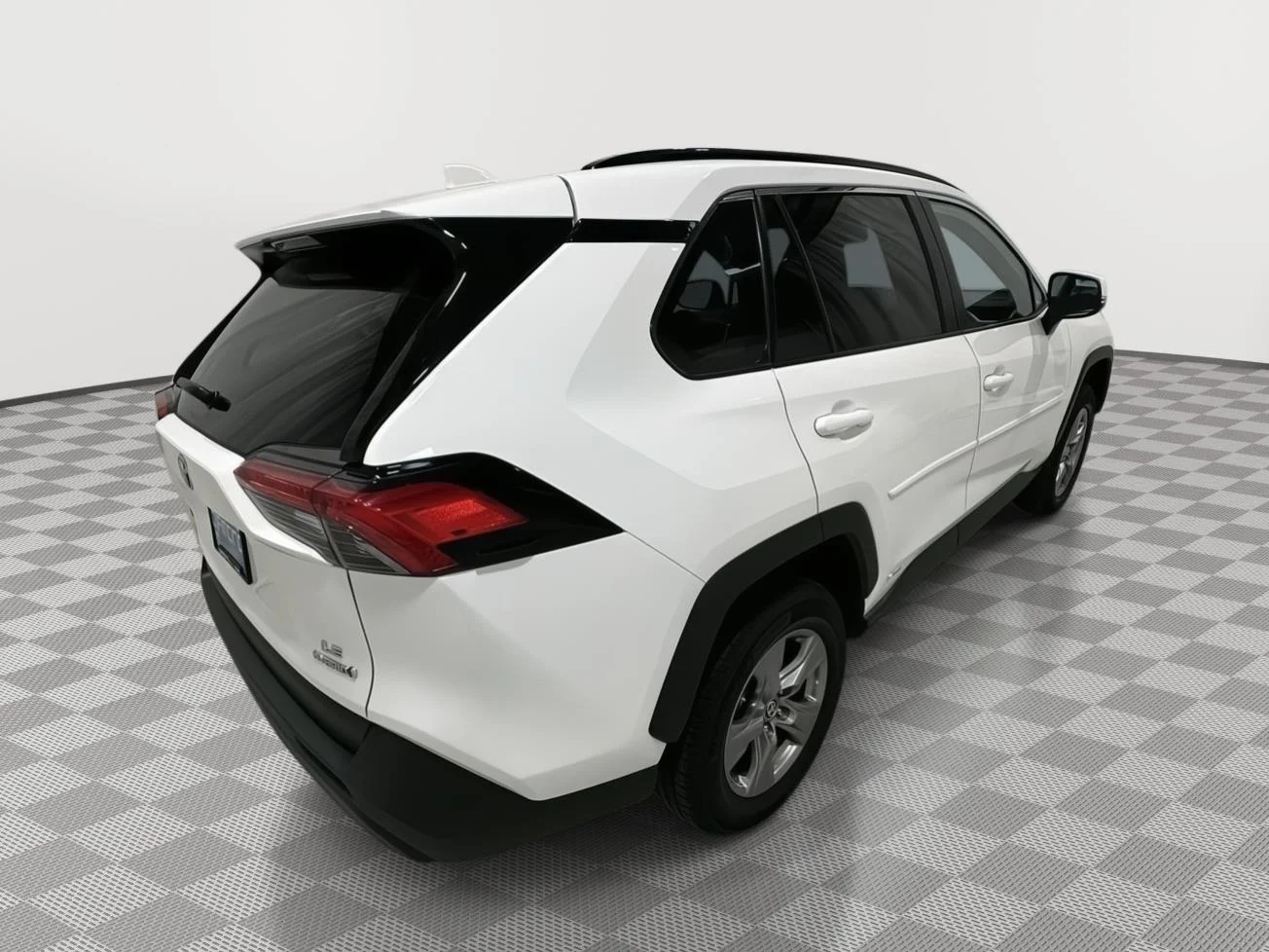 Used 2024 Ice Cap Toyota Hybrid LE image 5