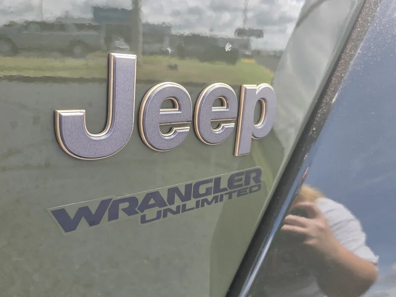 Used 2021 Green Clearcoat JEEP UNLIMITED RUBICON 392 image 17